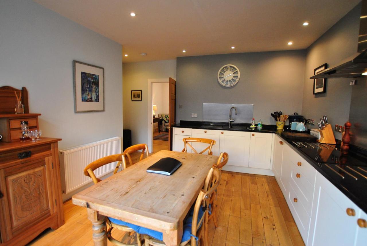 2 Melville Terrace *