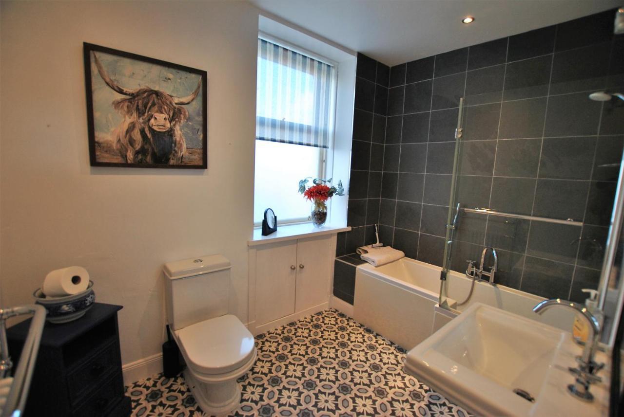 2 Melville Terrace Apartment *
