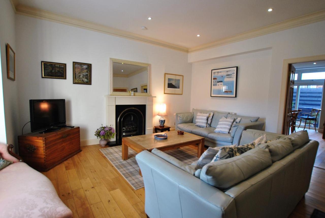 2 Melville Terrace