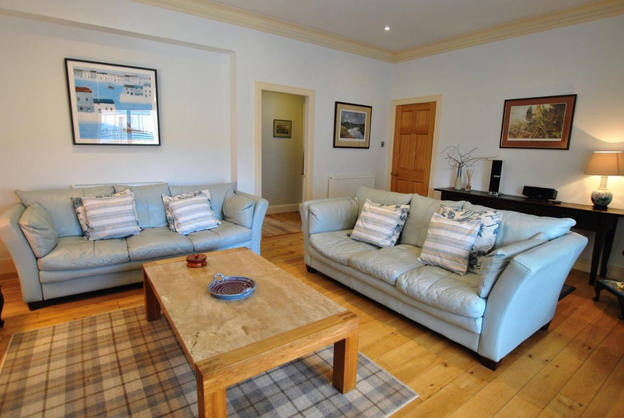 2 Melville Terrace * Anstruther